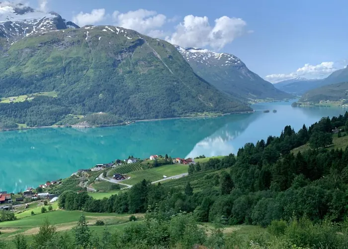 Flo Semesterbostad Stryn